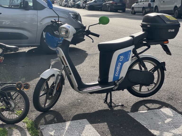 Furto casco Cooltra